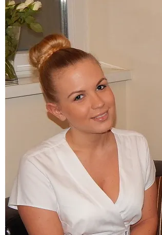 Horváth Debóra kozmetikus